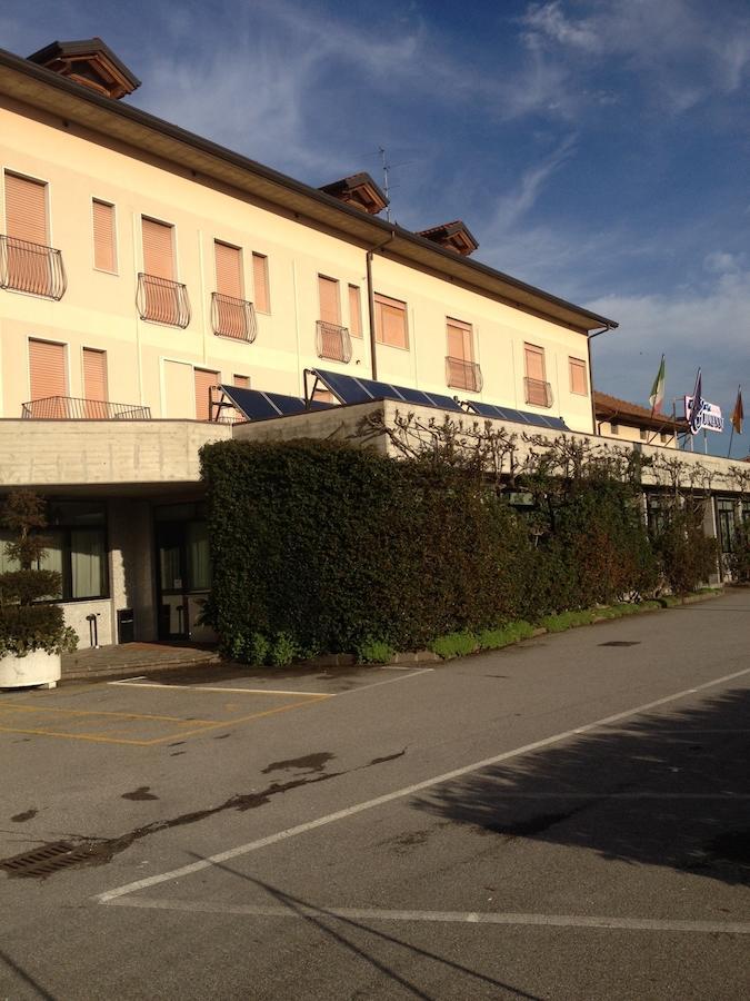 Ristorante Albergo Da Giovanni Carvico Kültér fotó
