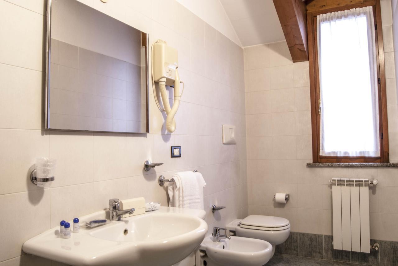 Ristorante Albergo Da Giovanni Carvico Kültér fotó