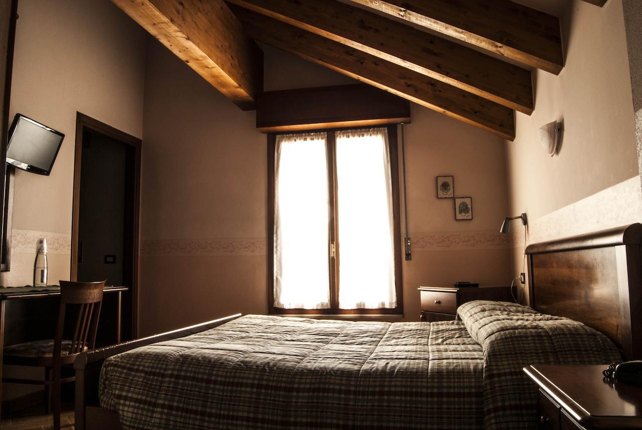 Ristorante Albergo Da Giovanni Carvico Szoba fotó